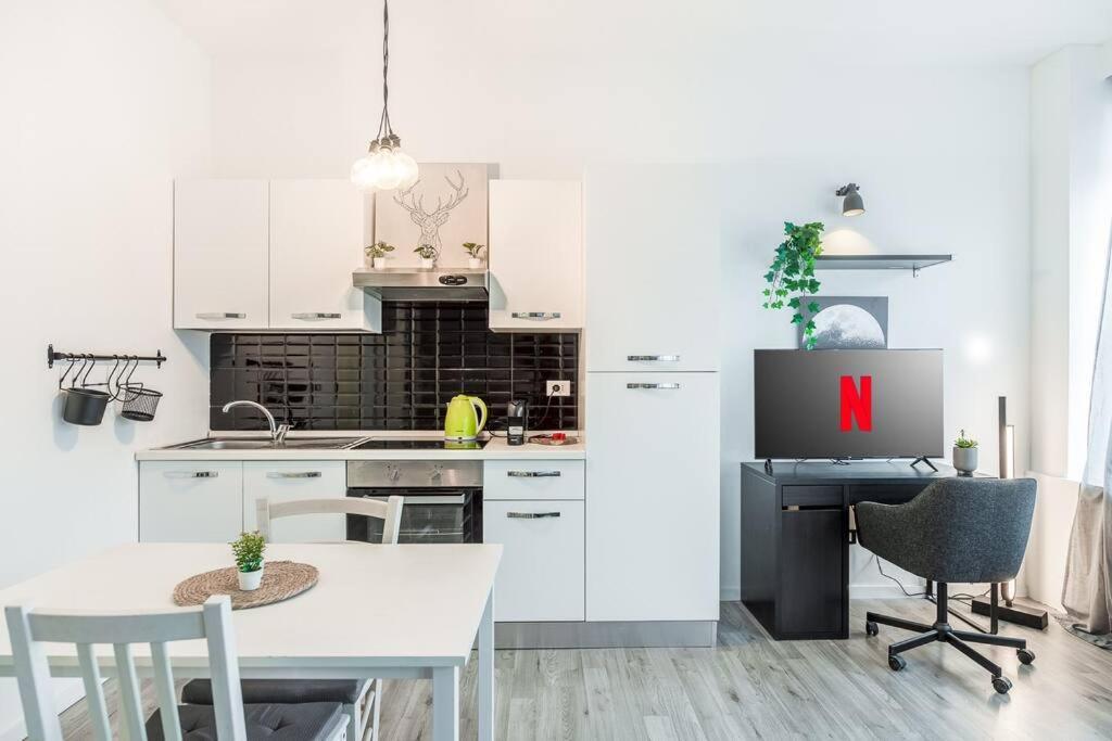2 Minutes From Central Station-Exclusive Open Space Milán Exterior foto