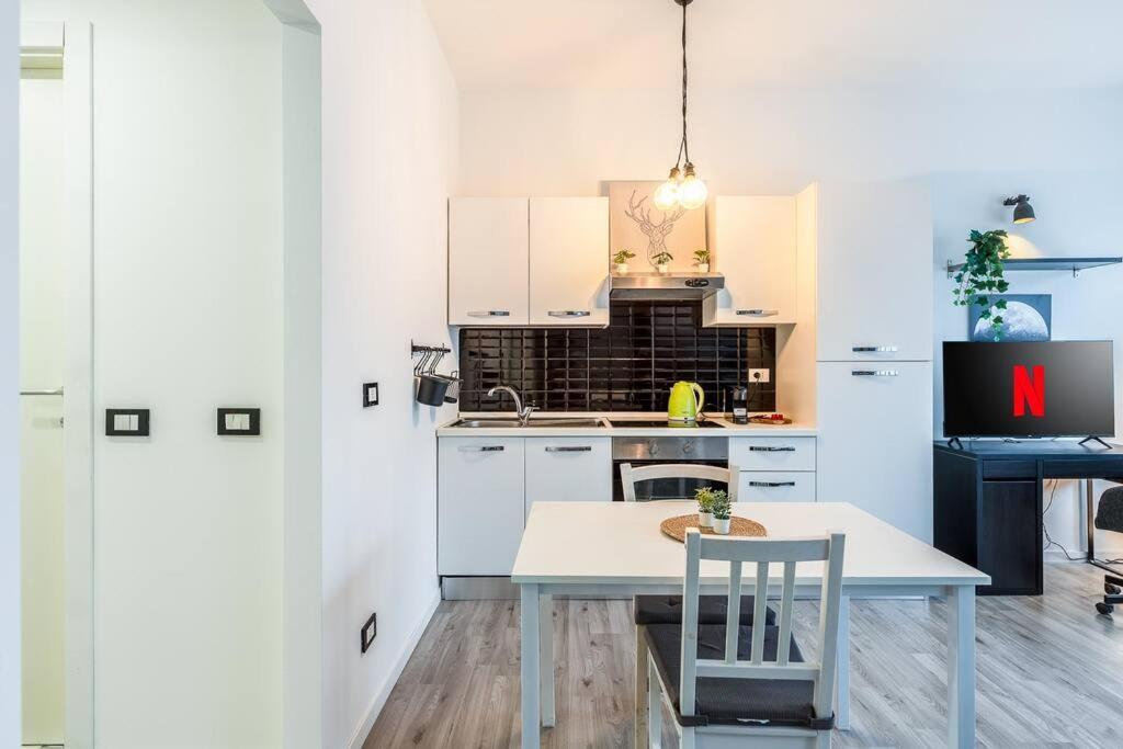 2 Minutes From Central Station-Exclusive Open Space Milán Exterior foto